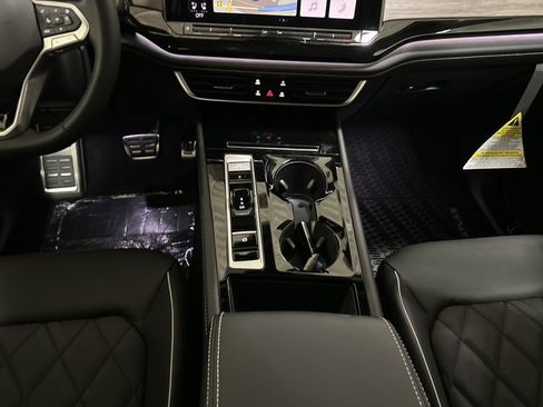 New 2026 Volkswagen Atlas SEL Premium R-Line AWD/4WD image 33