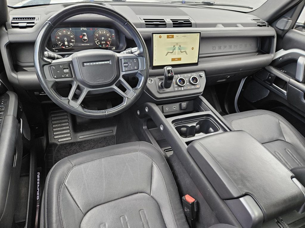 Used 2022 Land Rover Defender 110 X-Dynamic HSE AWD/4WD image 11