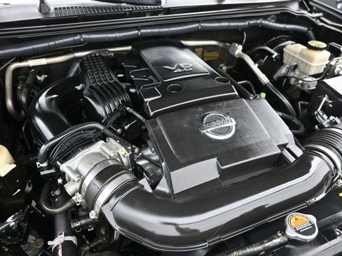 Used 2015 Nissan Frontier PRO-4X image 34