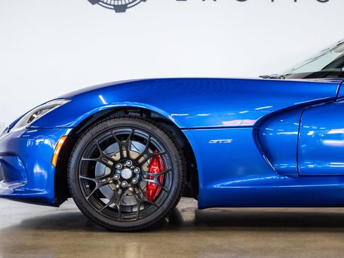 Used 2013 SRT Viper GTS w/ GTS Laguna Interior Pkg RWD image 14