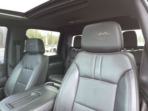 Used 2021 Chevrolet Silverado 2500 High Country w/ Z71 Off-Road Package image 27