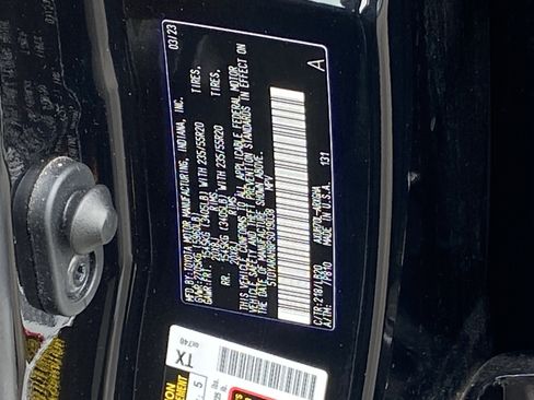 Used 2023 Toyota Highlander Limited image 9