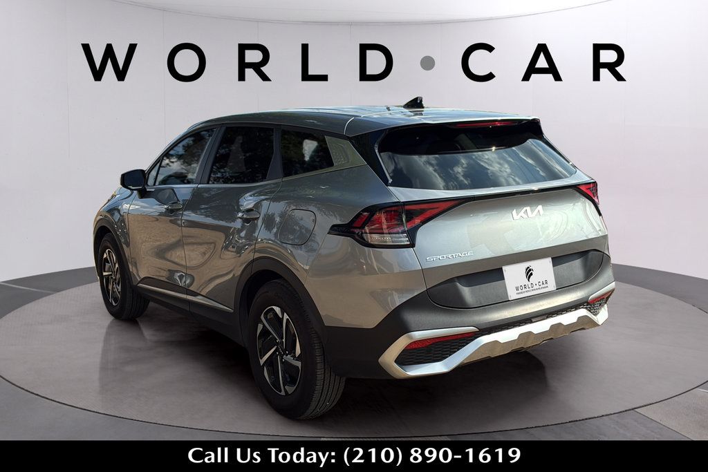 Used 2025 Kia Sportage LX FWD image 13