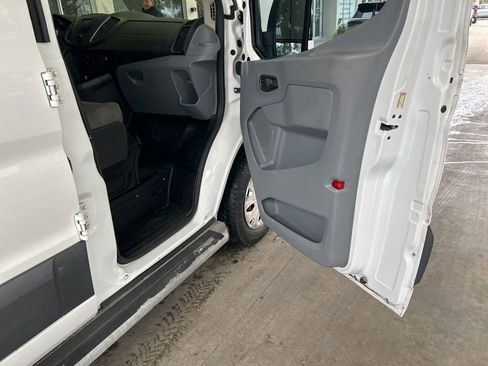 Used 2016 Ford Transit 250 130 Low Roof w/ Exterior Upgrade Package image 23