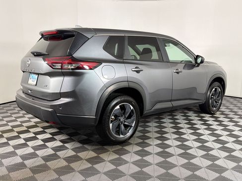 Used 2024 Nissan Rogue SV FWD image 7