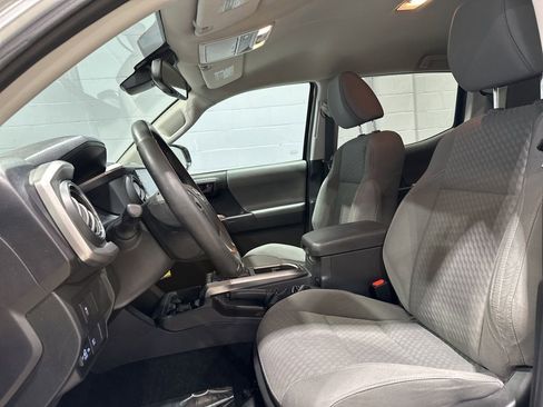 Used 2022 Toyota Tacoma SR5 image 14