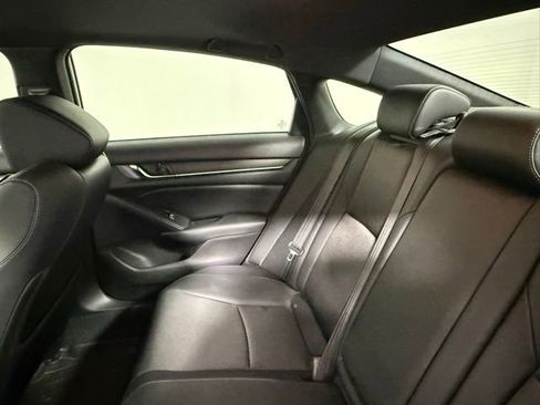 Used 2021 Honda Accord Sport image 30