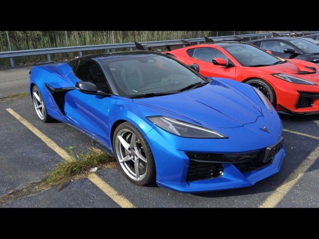 Used 2024 Chevrolet Corvette E-Ray w/ ZER Performance Package AWD/4WD image 2