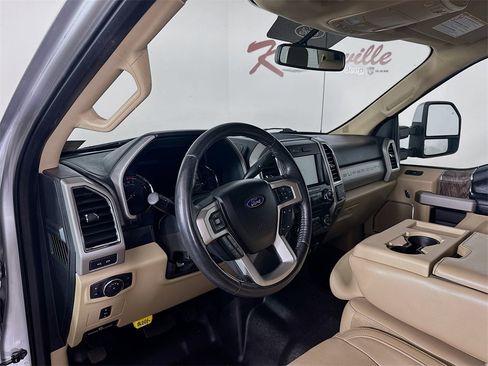 Used 2018 Ford F250 Lariat w/ Lariat Value Package image 28