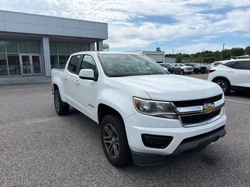 Used 2020 Chevrolet Colorado W/T w/ Custom Special Edition RWD image 3