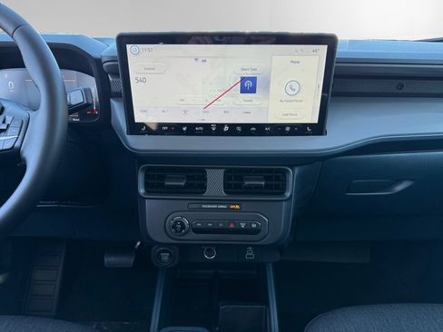 New 2025 Ford Maverick XLT w/ XLT Luxury Package image 11