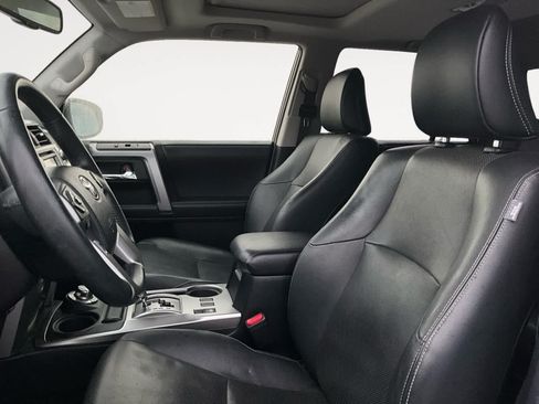 Used 2018 Toyota 4Runner Limited AWD/4WD image 9