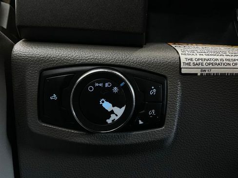 Used 2018 Ford F250 XL w/ Power Equipment Group image 26