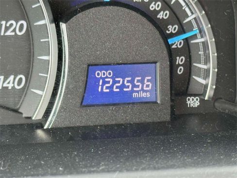 Used 2014 Toyota Camry XLE image 27