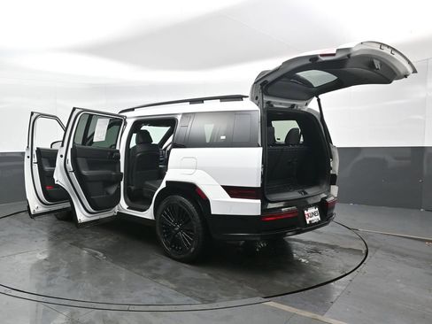 Used 2025 Hyundai Santa Fe Calligraphy image 54