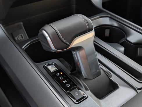 New 2025 Ford F150 Lightning XLT AWD/4WD image 31