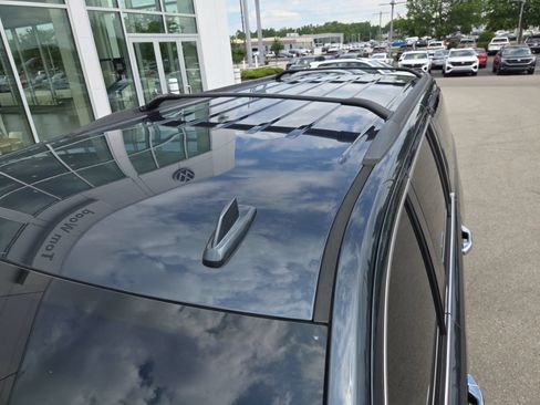 Used 2019 Chevrolet Suburban LS w/ All-Season Package AWD/4WD image 17