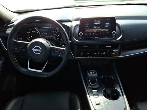Used 2024 Nissan Rogue SV w/ SV Premium Package FWD image 14