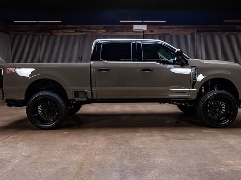 Used 2026 Ford F350 Platinum w/ Platinum Plus Package AWD/4WD image 11