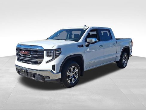 Used 2024 GMC Sierra 1500 SLT RWD image 3