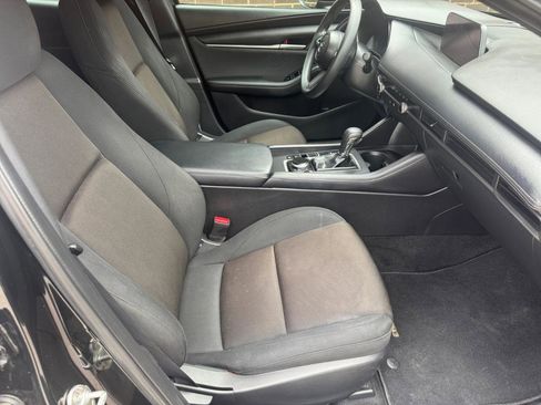 Used 2022 MAZDA MAZDA3 s image 13