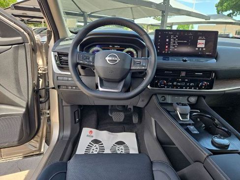 Certified 2026 Nissan Rogue Platinum w/ Platinum Premium Package AWD/4WD image 22