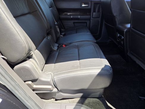 Used 2018 Ford Flex SEL w/ Equipment Group 202A FWD image 11
