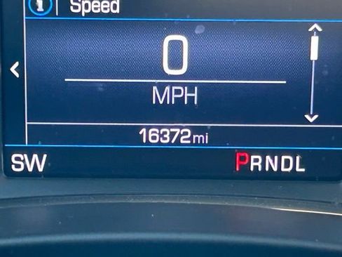 Used 2023 Chevrolet Equinox LS w/ LS Convenience Package image 19