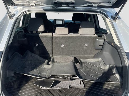 Used 2021 Toyota RAV4 LE w/ Carpet Mat Package (TMS) image 25