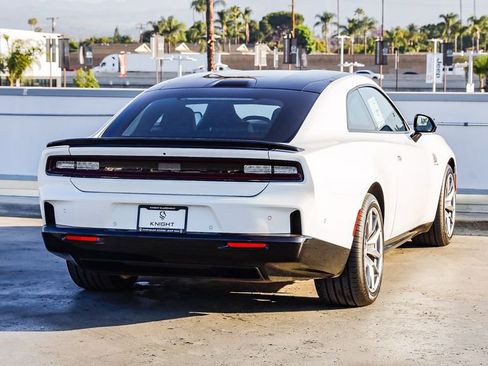 New 2024 Dodge Charger R/T Scat Pack w/ Plus Group image 9