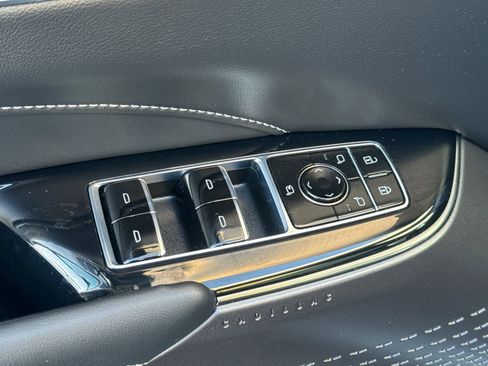 Certified 2024 Cadillac Lyriq Tech w/ Driver Assist Package image 11