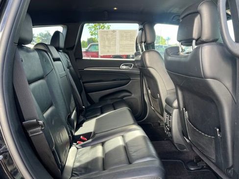 Used 2018 Jeep Grand Cherokee Limited w/ Trailer Tow Group IV AWD/4WD image 14