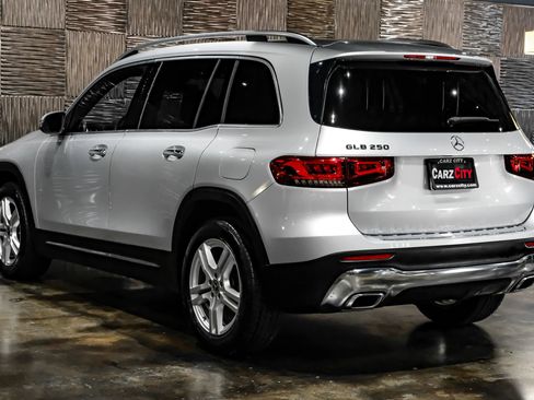 Used 2020 Mercedes-Benz GLB 250 image 9