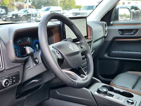 New 2025 Ford Bronco Sport Outer Banks w/ Outer Banks Tech Package+ image 19