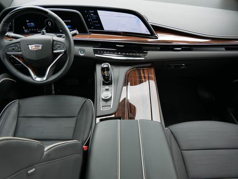 Certified 2023 Cadillac Escalade Premium Luxury w/ Performance Package AWD/4WD image 10
