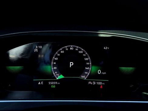 Used 2023 Volkswagen Tiguan SE R-Line image 9