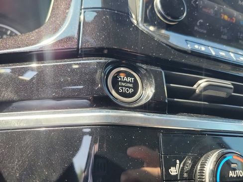 Used 2023 Nissan Pathfinder SL AWD/4WD image 35