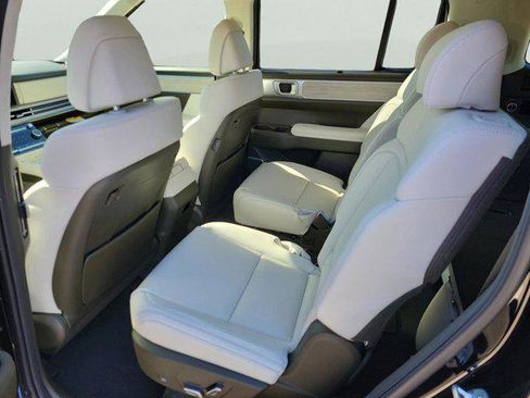 New 2025 Hyundai Santa Fe Calligraphy image 11