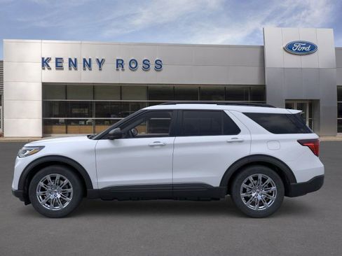 New 2026 Ford Explorer Active w/ Active Comfort Package image 4