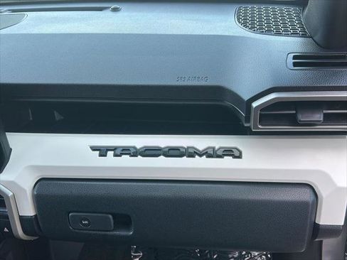 Certified 2024 Toyota Tacoma TRD Off-Road image 30