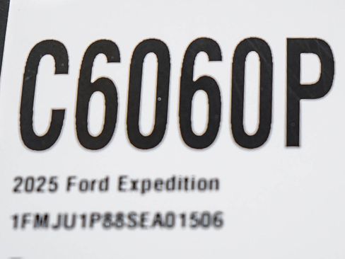 Used 2025 Ford Expedition King Ranch AWD/4WD image 30