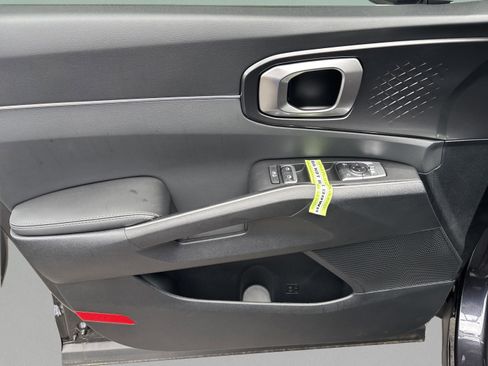 New 2025 Kia Sorento S w/ Panoramic Sunroof Package image 13