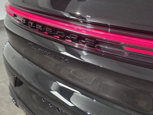 Used 2025 Porsche Cayenne GTS AWD/4WD image 13