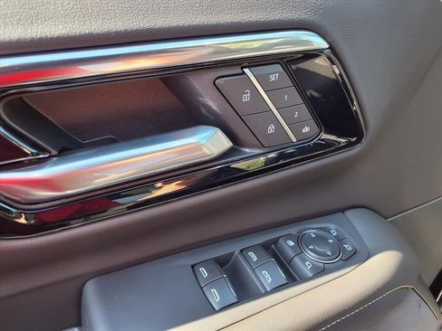 New 2026 Chevrolet Suburban Premier w/ Sun And Tow Package image 15