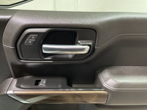 Used 2021 Chevrolet Silverado 1500 LT image 14