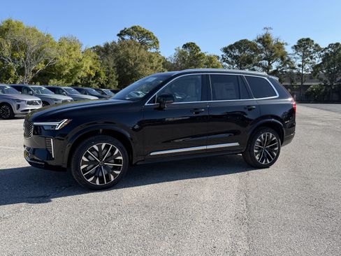 New 2026 Volvo XC90 B6 Plus w/ Protection Package image 6