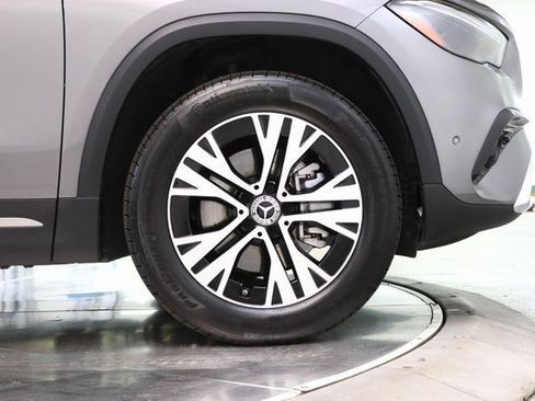 Certified 2025 Mercedes-Benz GLA 250 4MATIC image 12