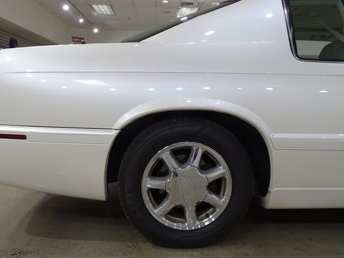 Used 1999 Cadillac Eldorado Touring FWD image 31