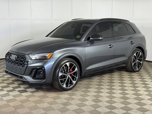Used 2022 Audi SQ5 Premium Plus w/ Premium Plus Package AWD/4WD image 9