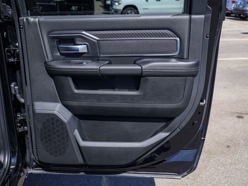 New 2026 RAM 3500 Big Horn AWD/4WD image 18
